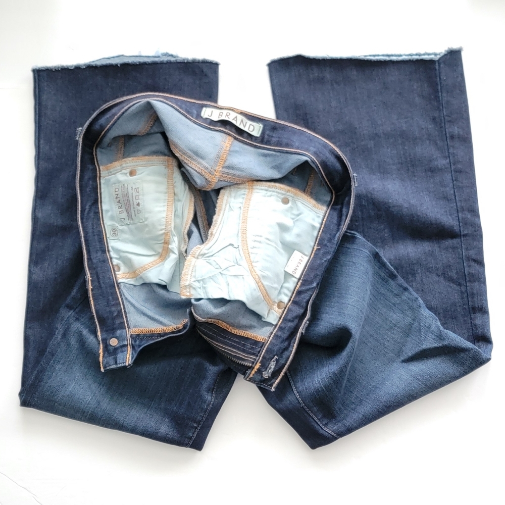 J Brand Jeans Cropped Flared Dark Blue Ankle. - Picture 3 of 5